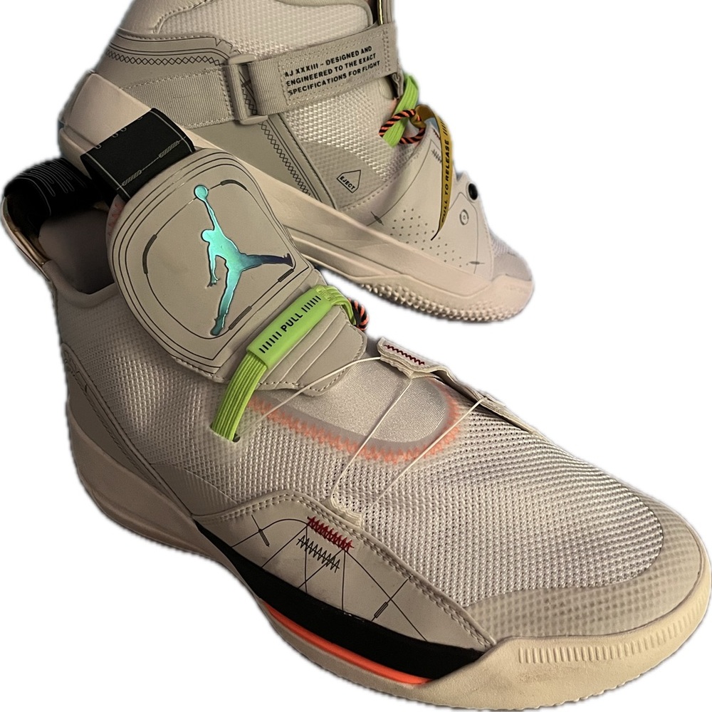 Men’s Jordan Basketball Sneakers